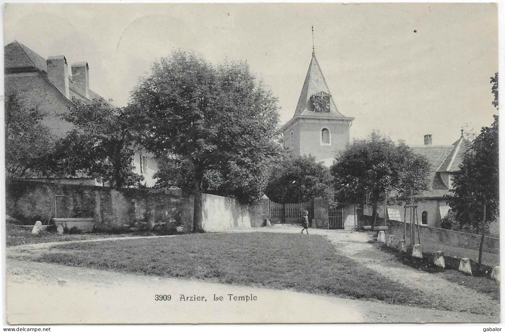 Suisse - Arzier - Le Temple - Arzier-Le Muids