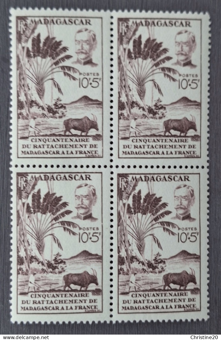Madagascar 1942 N°319  En Bloc De 4**TB - Unused Stamps