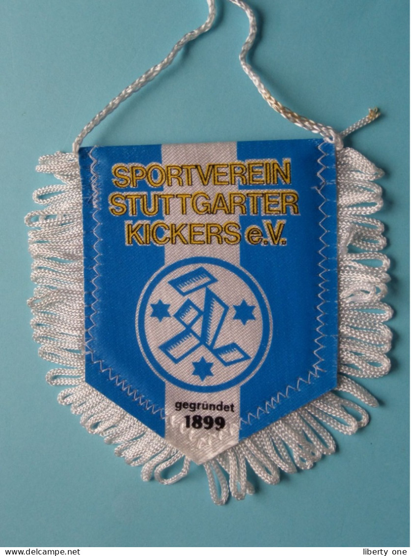 SPORTVEREIN STUTTGARTER KICKERS  >> WIMPEL (Drapeau) FANION De FOOTBALL / VOETBAL (Pennant) ( See Scan ) +/- 10 X 8 Cm.! - Apparel, Souvenirs & Other