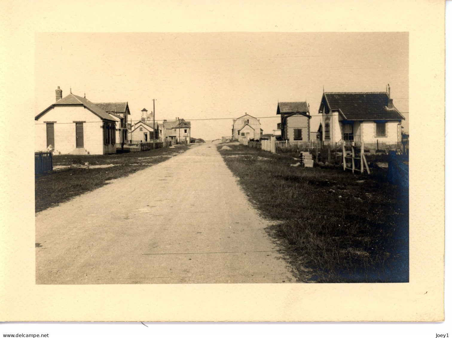 Photo De St Martin De Bréhal, Département De La Manche Années 1920 Format 13/18 - Plaatsen