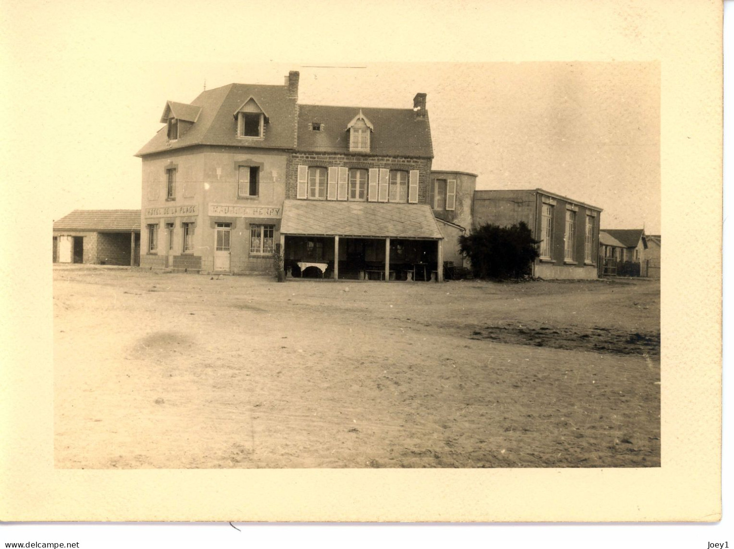 Photo De St Martin De Bréhal, Département De La Manche Années 1920 Format 13/18 - Places