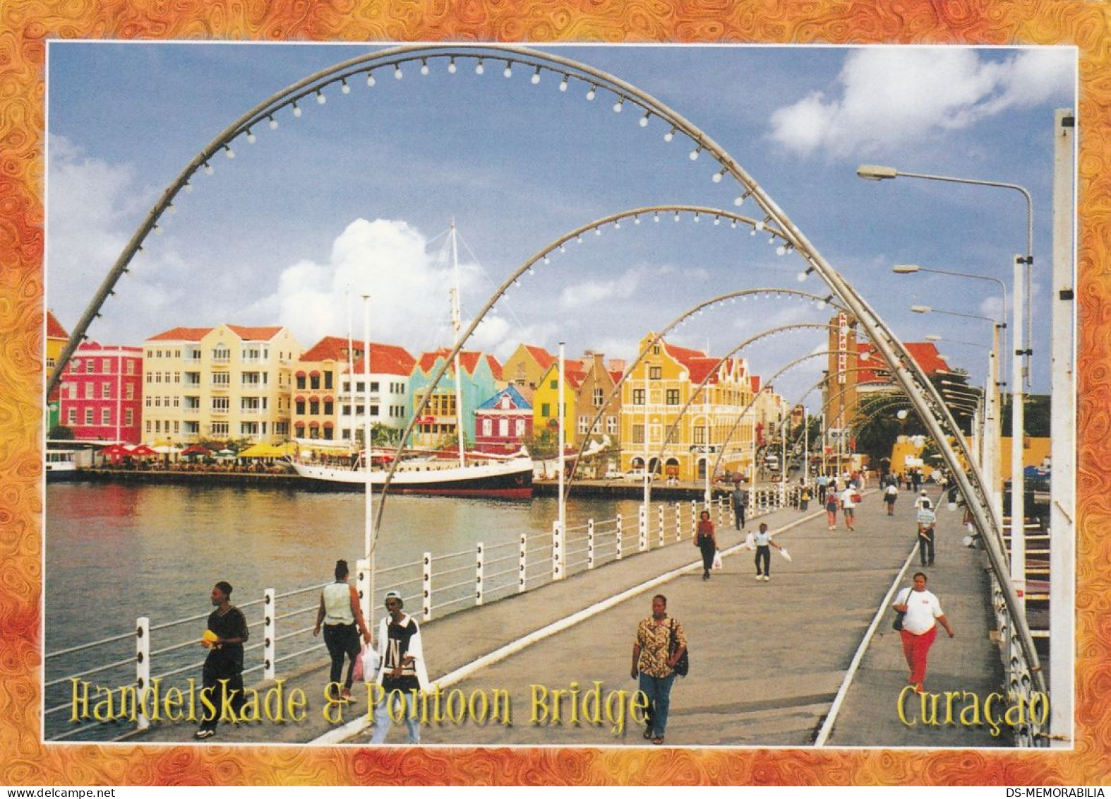 Curacao - Handelskade & Pontoon Bridge - Curaçao