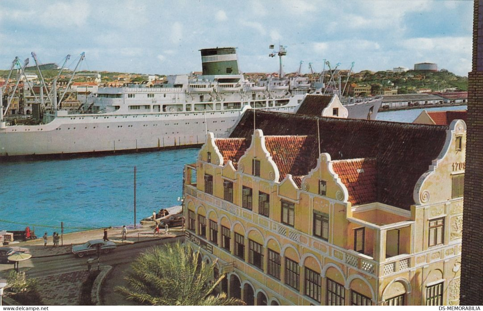 Curacao - Willemstad Harbour , Grace Line Cruiser Santa Old Postcard - Curaçao