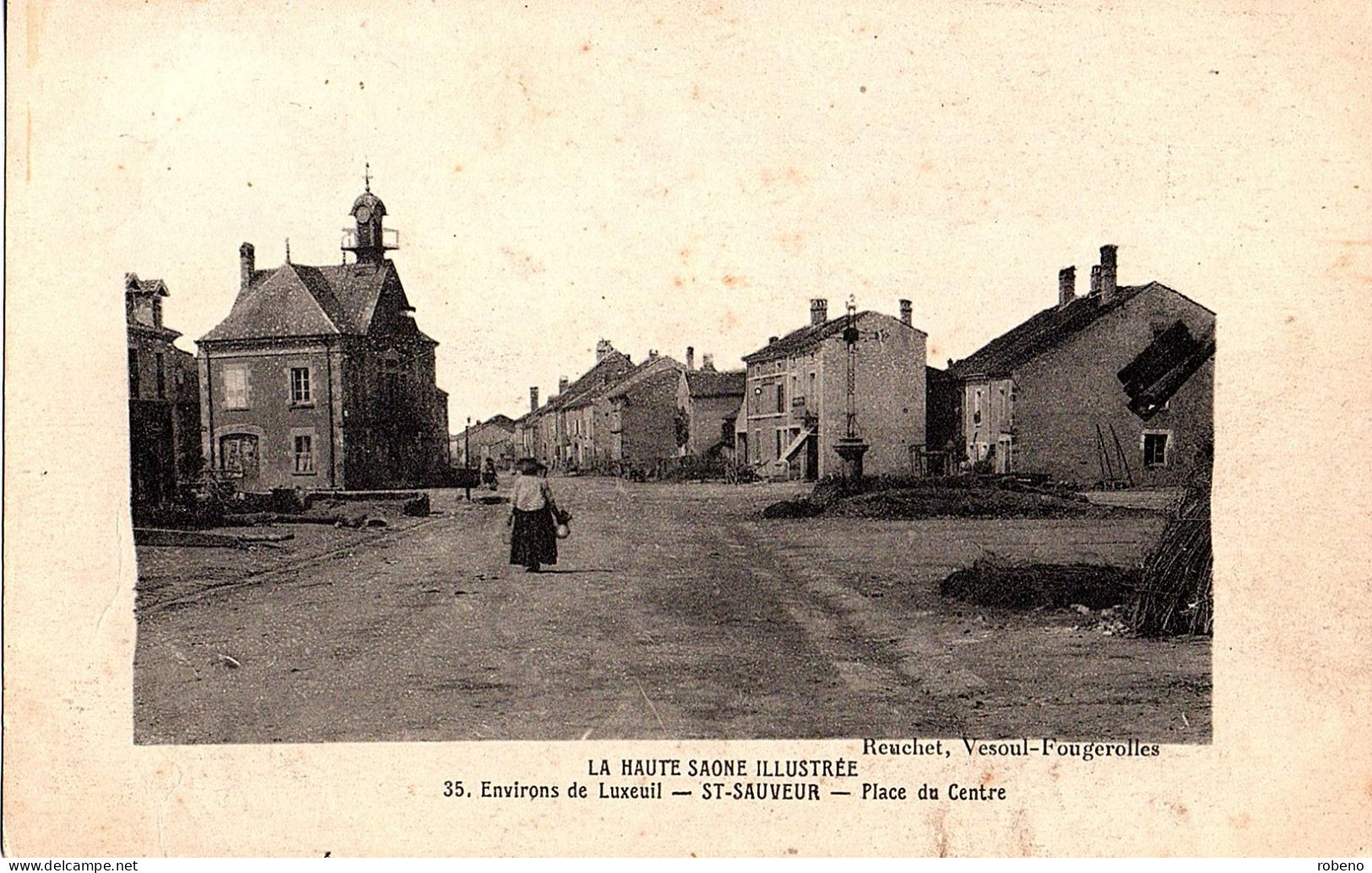 70 SAINT SAUVEUR  1906 Des TAS De FUMIER Sur La Place Du CENTRE  Et Debut De La Rue Aux PUITS - Saint-Sauveur