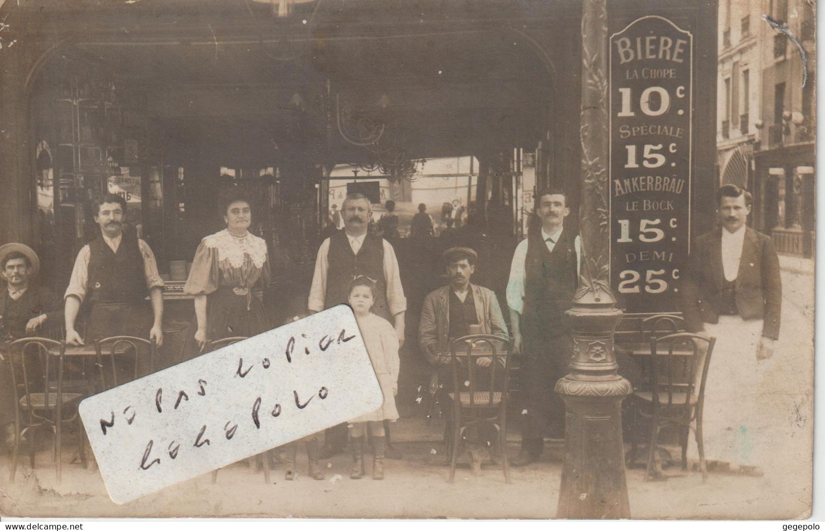 75012 - On Pose Devant Le Restaurant Situé 82 Rue Du Faubourg Saint Antoine En 1908 ( Carte Photo ) - Cafés, Hôtels, Restaurants