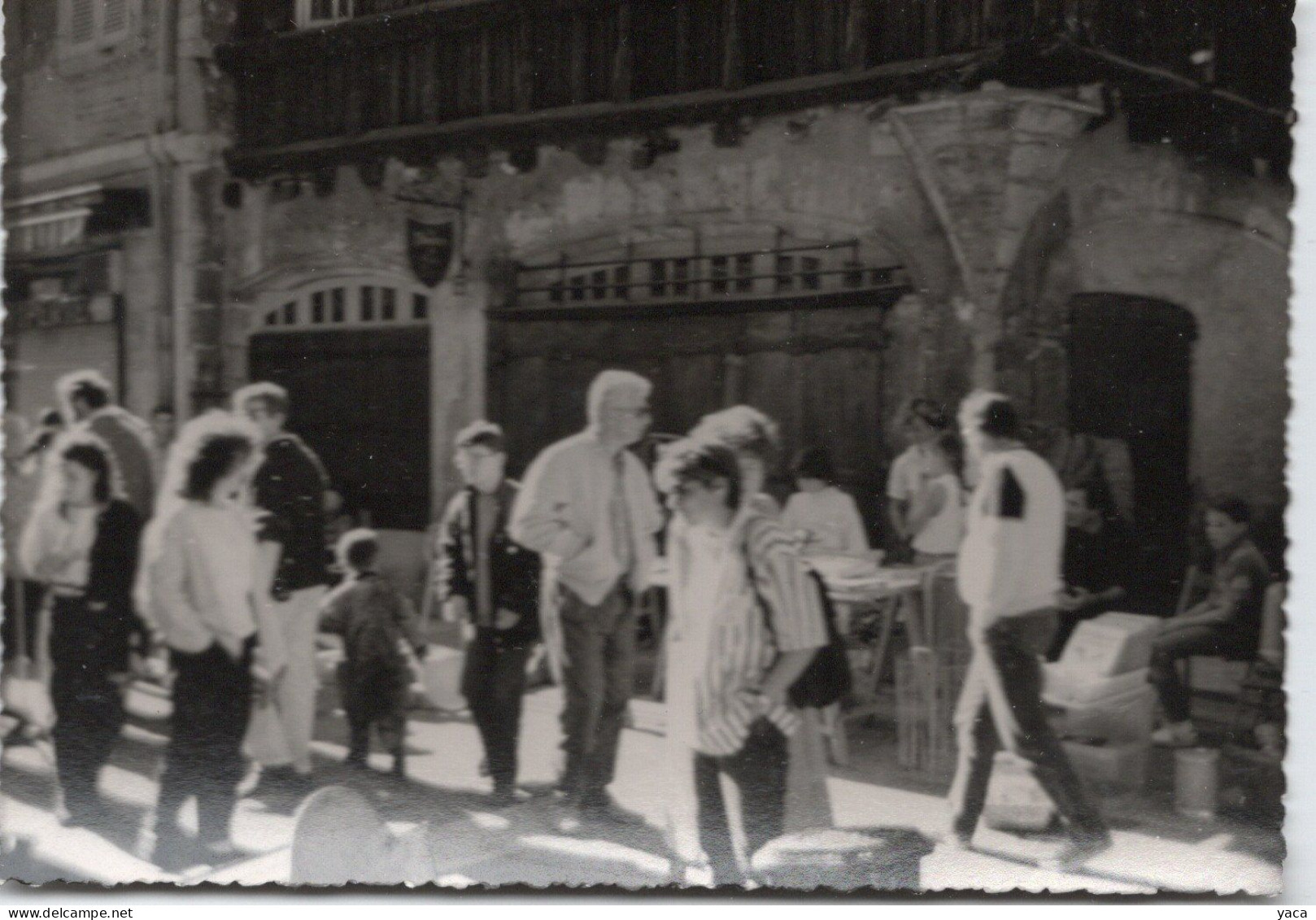 Macon - Les Greniers Dans La Rue  1988 - Maison De Bois - Création R G - Tirage 50 Ex - Demonstrations