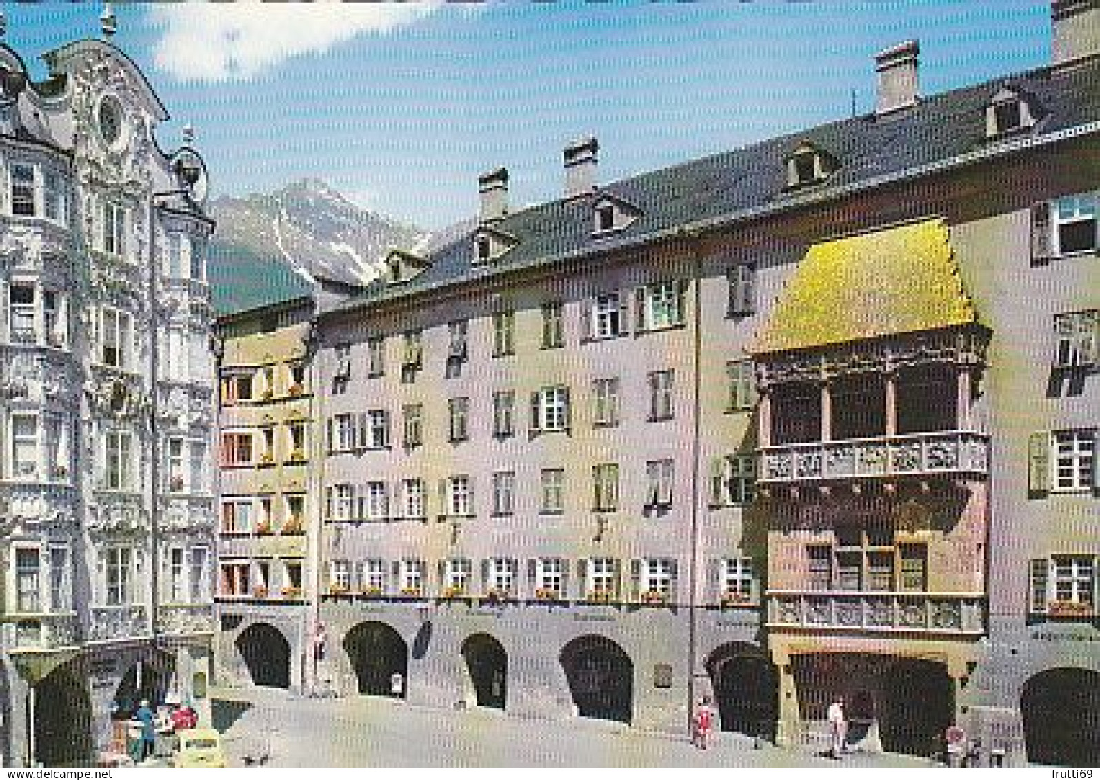 AK 202261 AUSTRIA - Innsbruck - Heinlinghaus Und Goldenes Dachl - Innsbruck