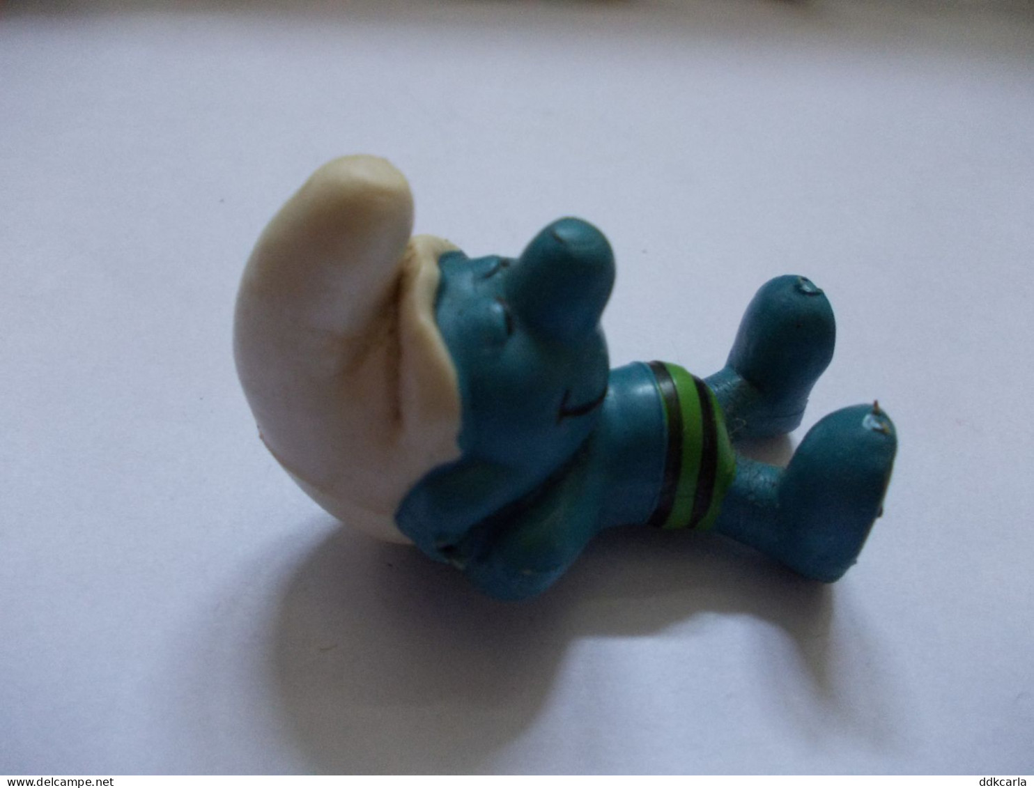 Figurine Schtroumpf / Smurf Liggend Met Groene Broek - Schtroumpfs