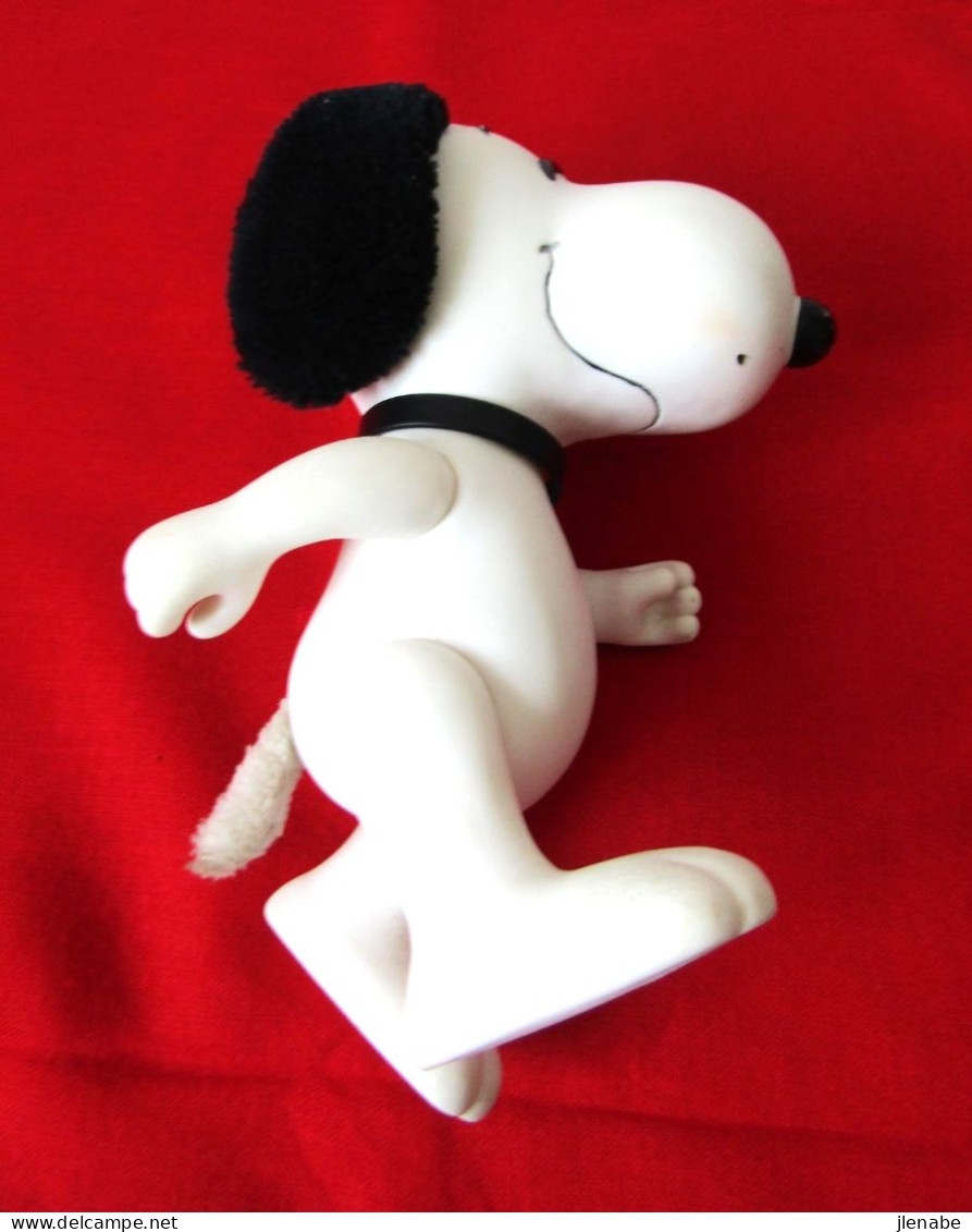 Figurine SNOOPY Vintage En Plastique Articulable - Figurine In Plastica