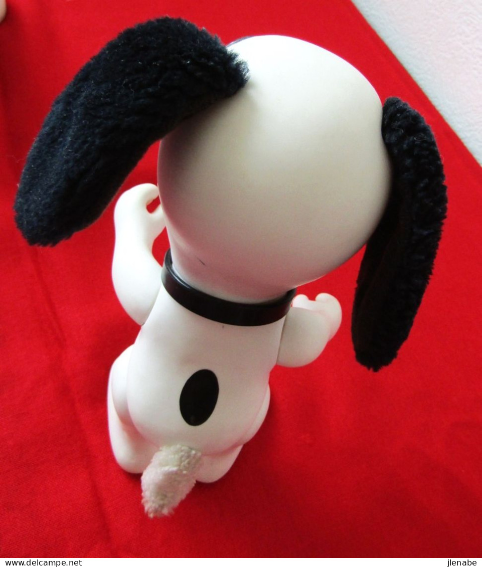 Figurine SNOOPY Vintage En Plastique Articulable - Poppetjes - Plastic