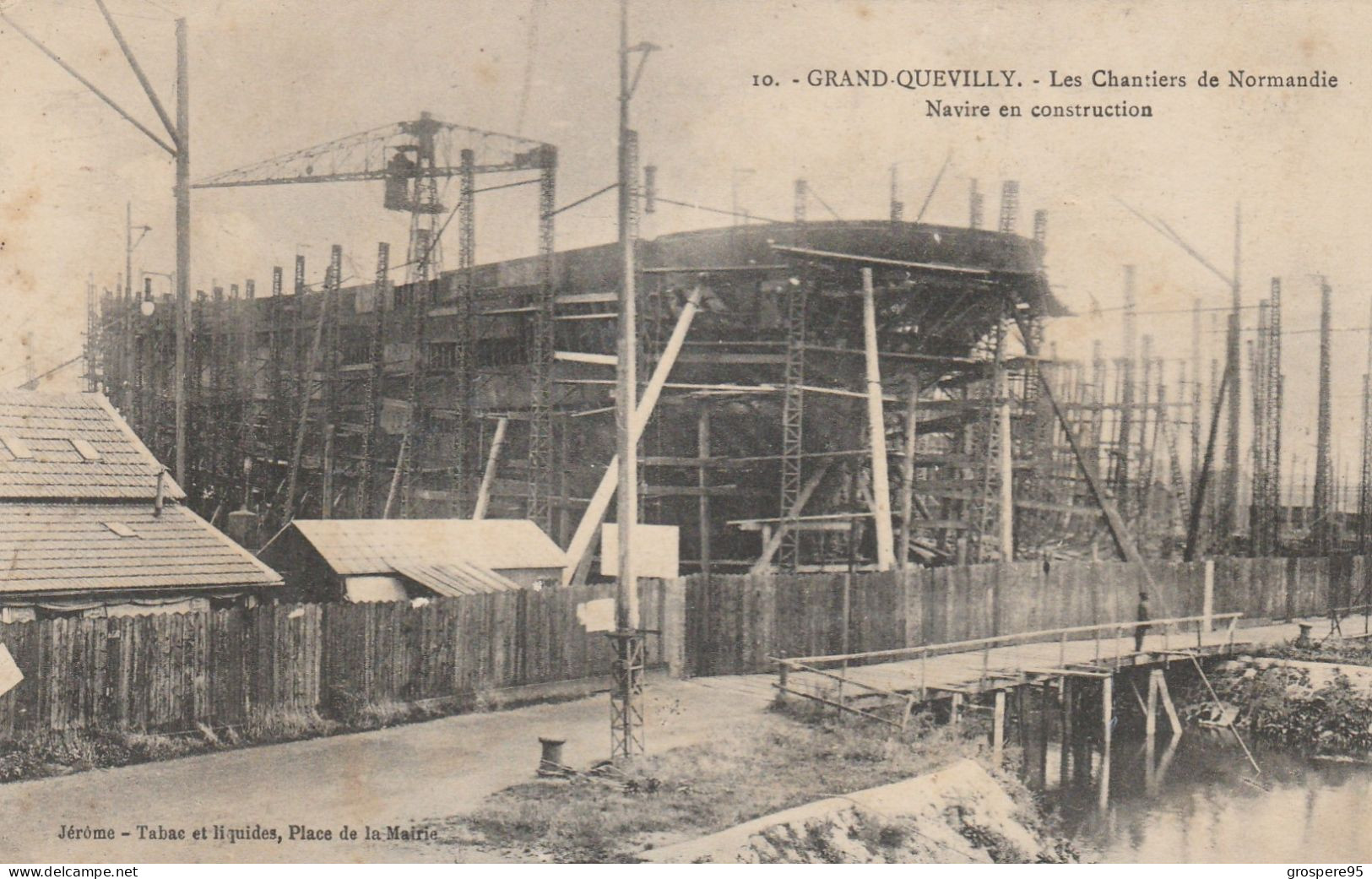 GRAND QUEVILLY NAVIRE EN CONSTRUCTION - Le Grand-Quevilly