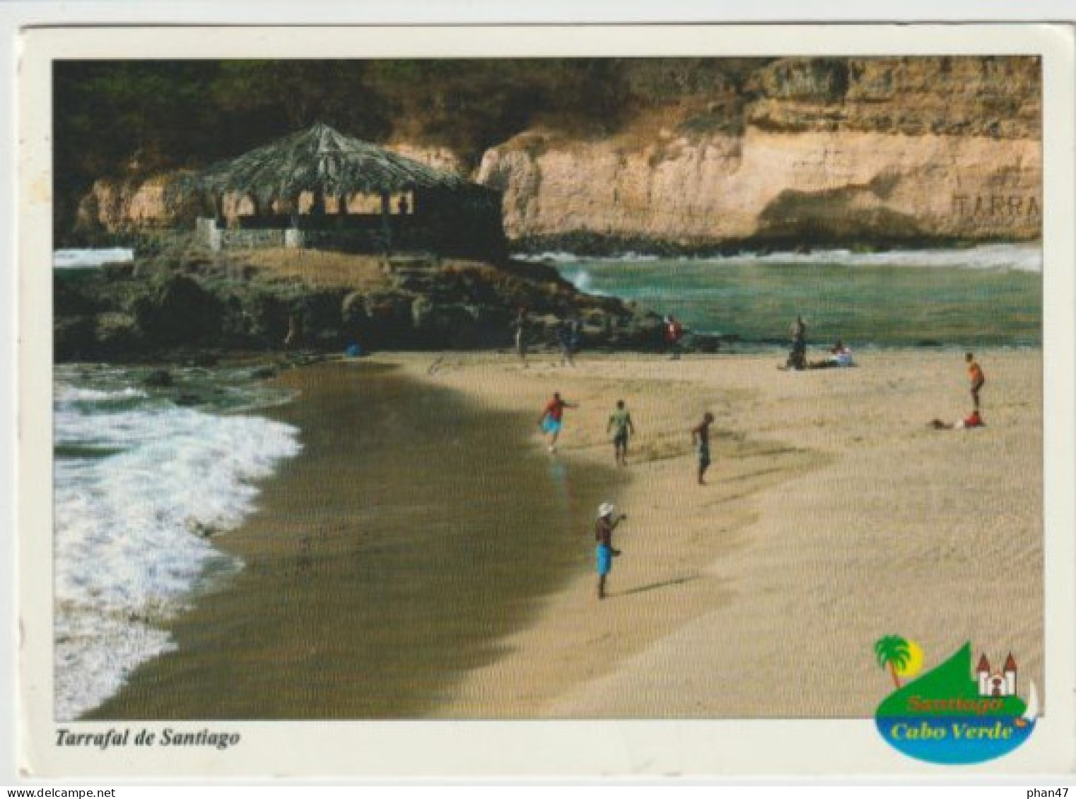 CAP VERT, Tarrafal De Santiago, Plage De Sable, Noirs Jouant Au Ballon, Case, Ed.Bela-Vista.net 2012 - Capo Verde