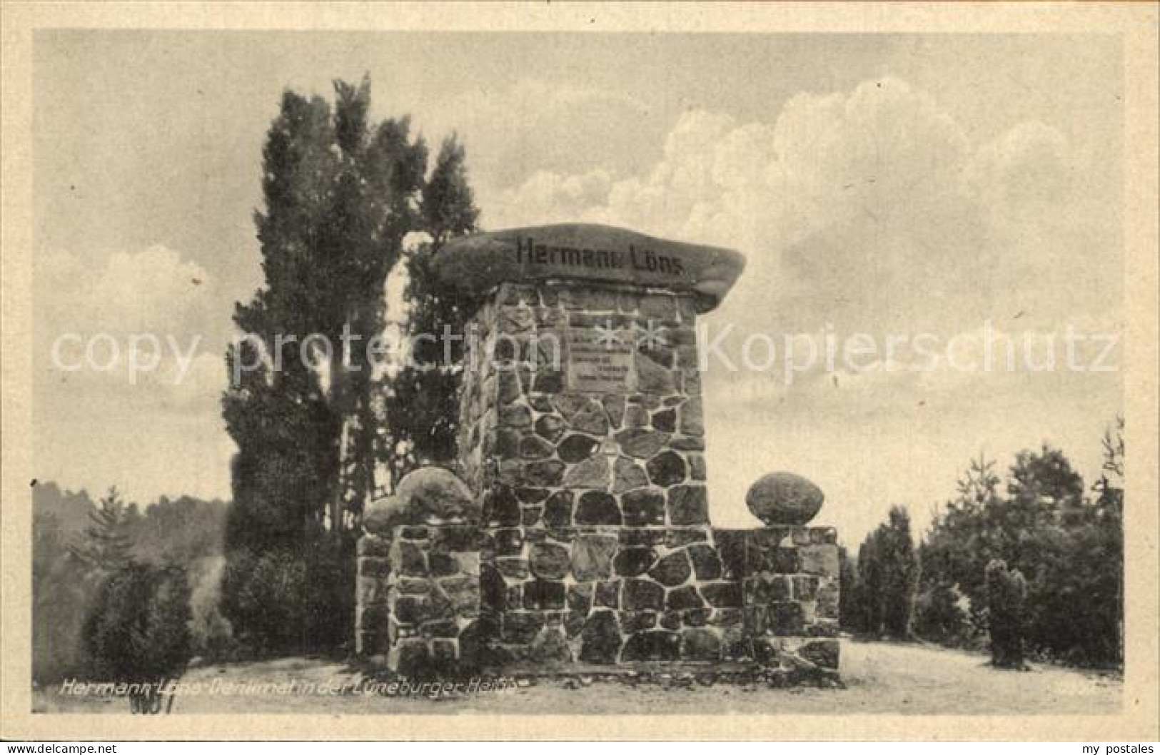 72505629 Lueneburger Haide Hermann-Loens-Denkmal  Lueneburger Haide - Walsrode