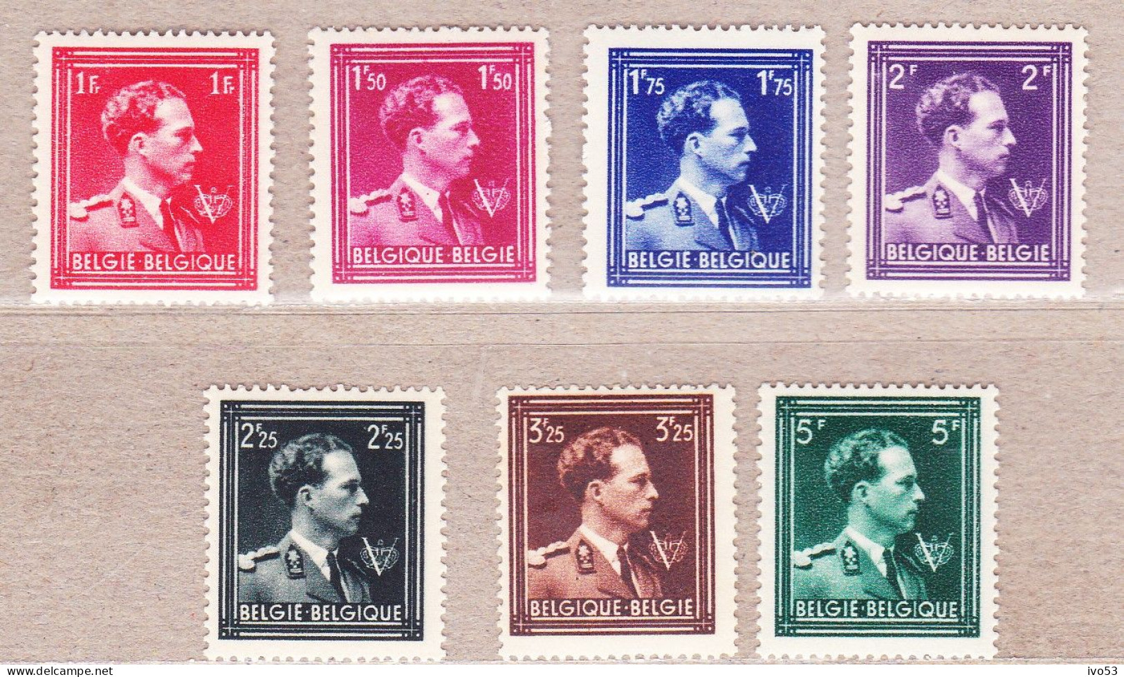 1944 Nr 690-96** Zonder Scharnier.Leopold III.OBP 11,5 Euro. - 1936-1957 Offener Kragen