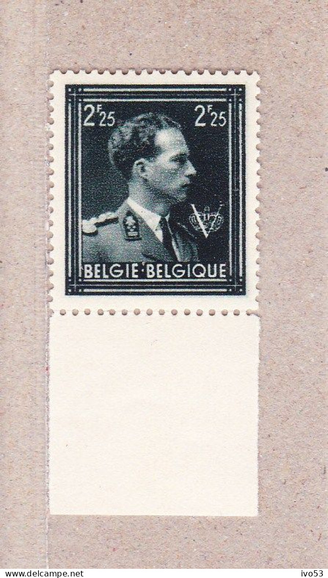 1944 Nr 694** Zonder Scharnier.Leopold III. - 1936-1957 Collar Abierto