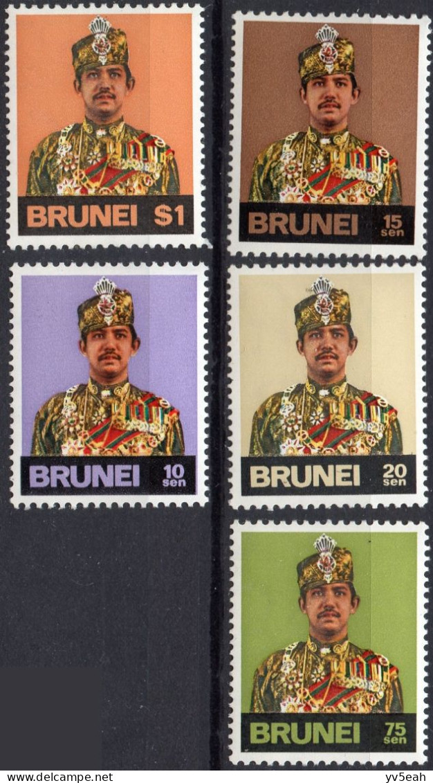 BRUNEI/1974-5/MNH/SC#199a, 205a, 206a, 197-8/ SULTAN HASSANAI BOLKIAH / PARTIAL SET - Brunei (...-1984)