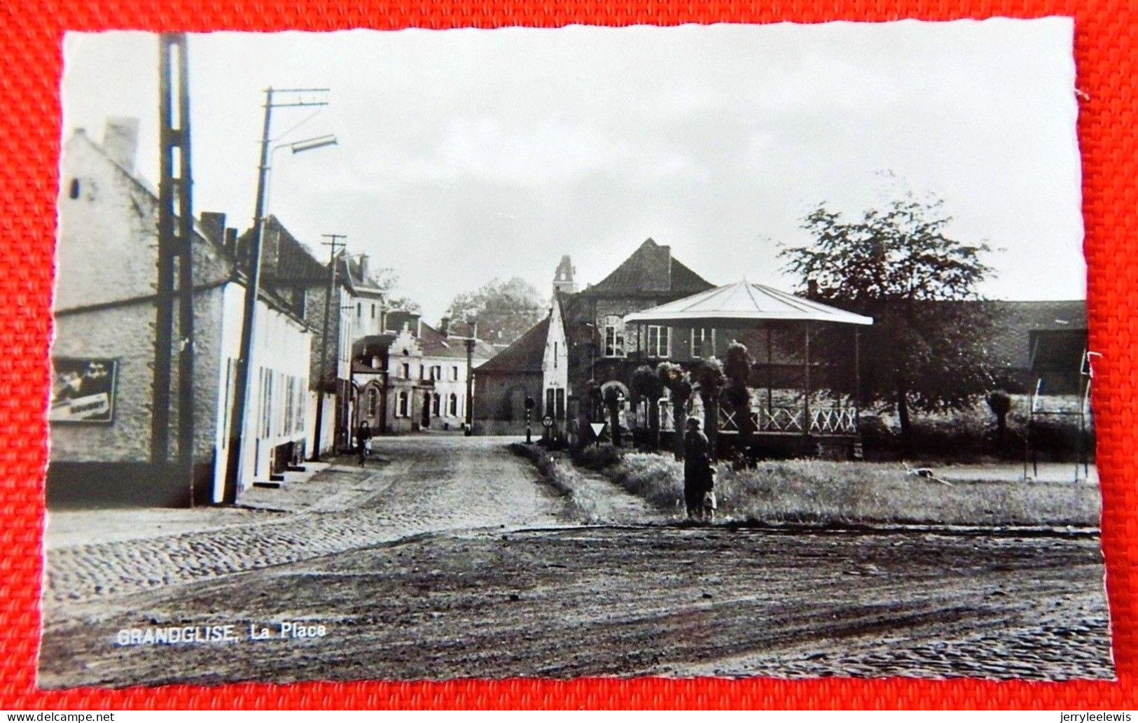 GRANDGLISE  - La Place - Belöil