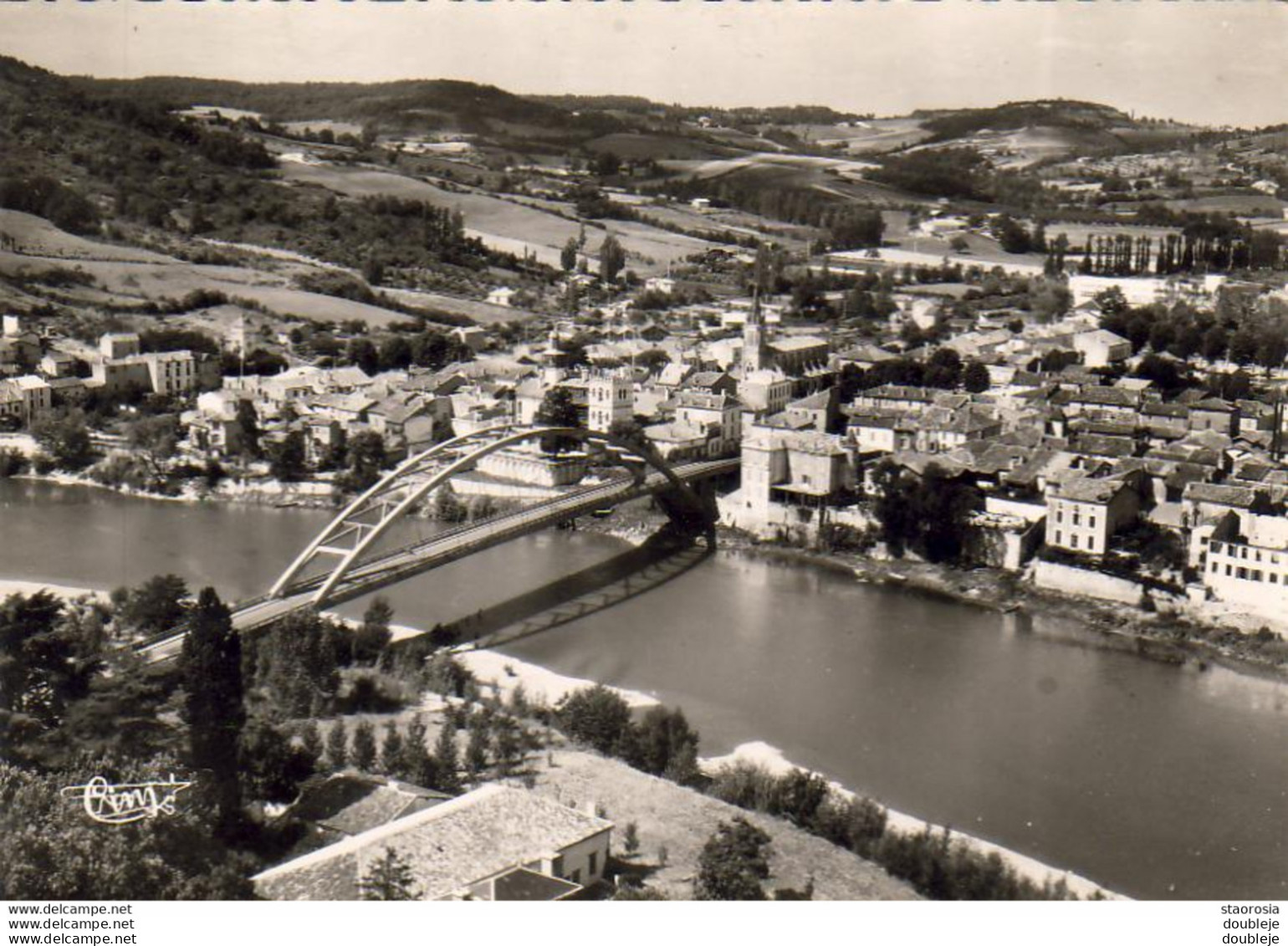 D47  CASTELMORON Panorama Aérien     ....... - Castelmoron