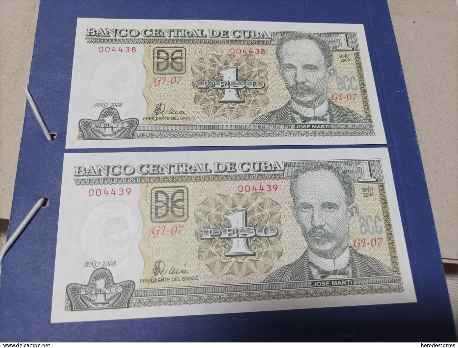 Pareja Correlativa Cuba, 1 Peso, Año 2008, Nº Bajisimo 004438/9, UNC - Kuba
