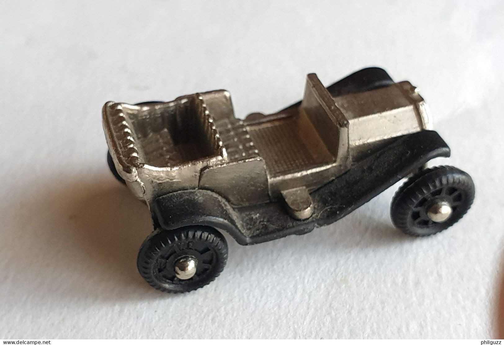 Rare FIGURINE KINDER  METAL VOITURE 1984 - FORD T 1911 U-EI (2) - Metal Figurines