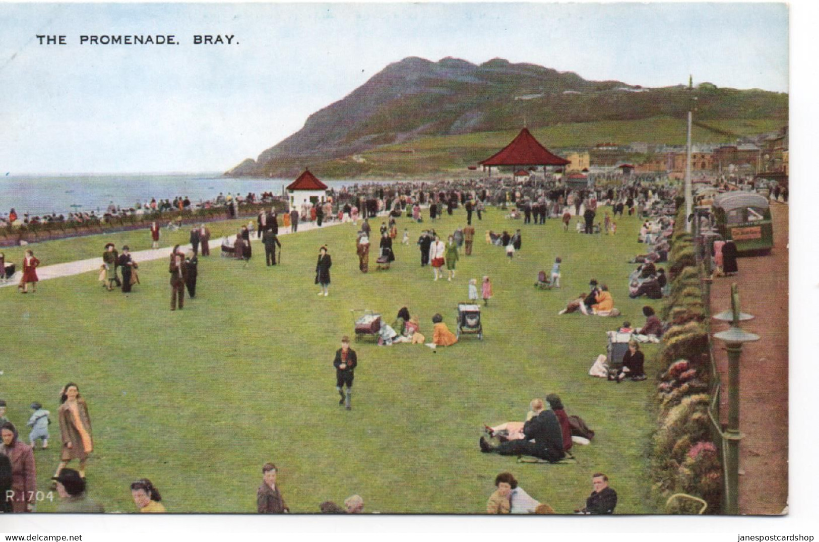 COLOURED POSTCARD -THE PROMENADE -  BRAY   - COUNTY WICKLOW - IRELAND - Wicklow