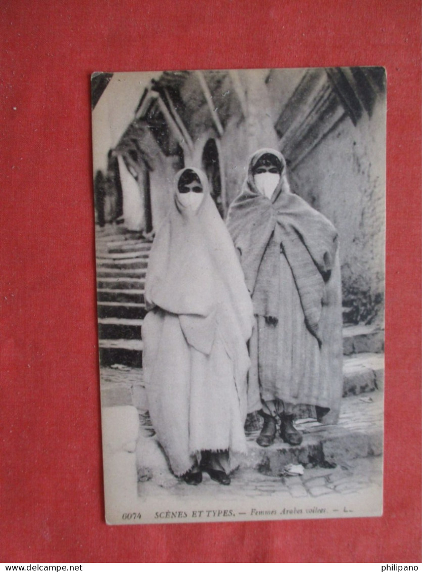 Female Arabs Viels    Ref 6328 - Afrique