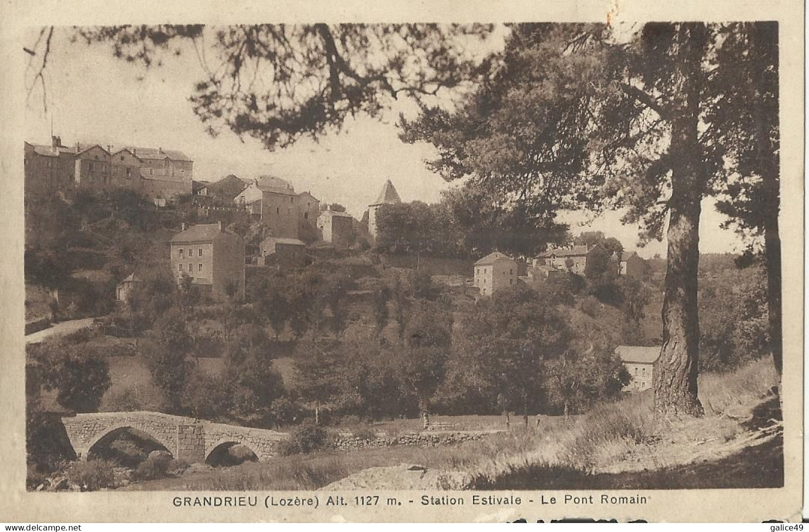 8677 CPA Grandrieu ( Gandrieux ) - Le Pont Romain - Gandrieux Saint Amans