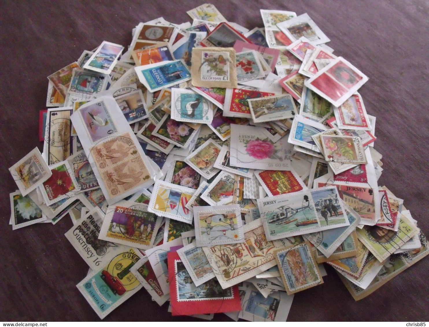 NOUVEAU LOT 0.250 Kilo 250 GRAMMES TIMBRES COLLECTION ILES ANGLO NORMANDES JERSEY GUERNESEY MAN ARRIVAGE JUIN 2018 - Vrac (min 1000 Timbres)