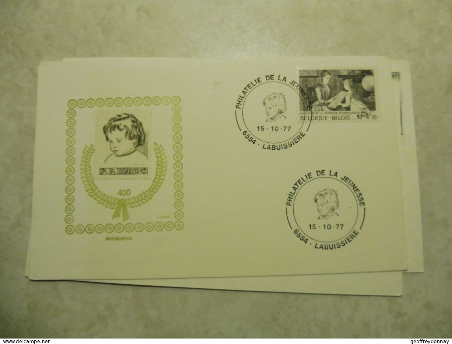 Belgique Belgie   3 Souvenir  Différents Gestempelt / Oblitéré 1977  Elisabeth Vignette Rubens - Post Office Leaflets