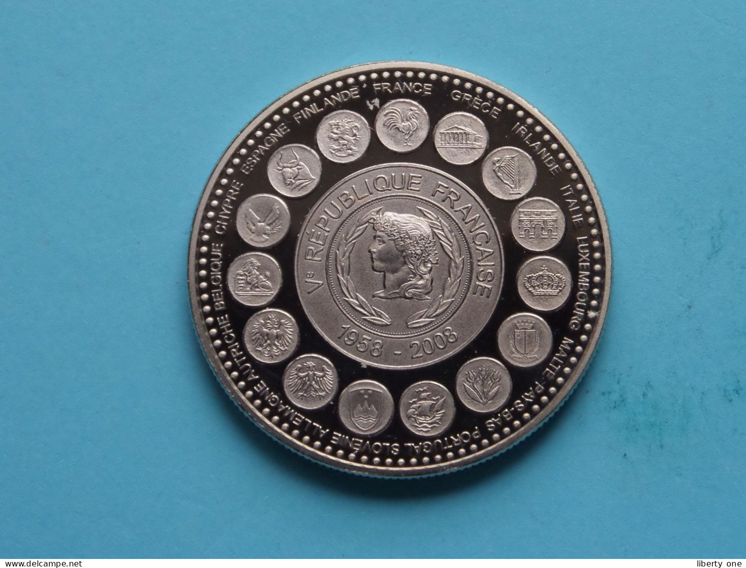 Ve République Française 1958-2008 > L'EUROPE DES XXVII - 2008 ( Voir / See Scan ) +/- 31 Gr. / 4 Cm. ( Cu/Ni ) - Souvenirmunten (elongated Coins)