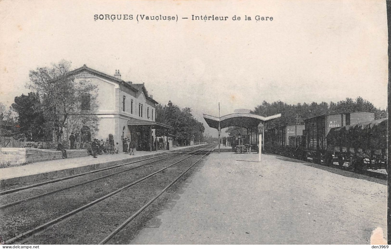 SORGUES (Vaucluse) - Intérieur De La Gare - Wagons - Cachet 75e Régiment D'Infanterie, 6e Compagnie - Ecrit (2 Scans) - Sorgues