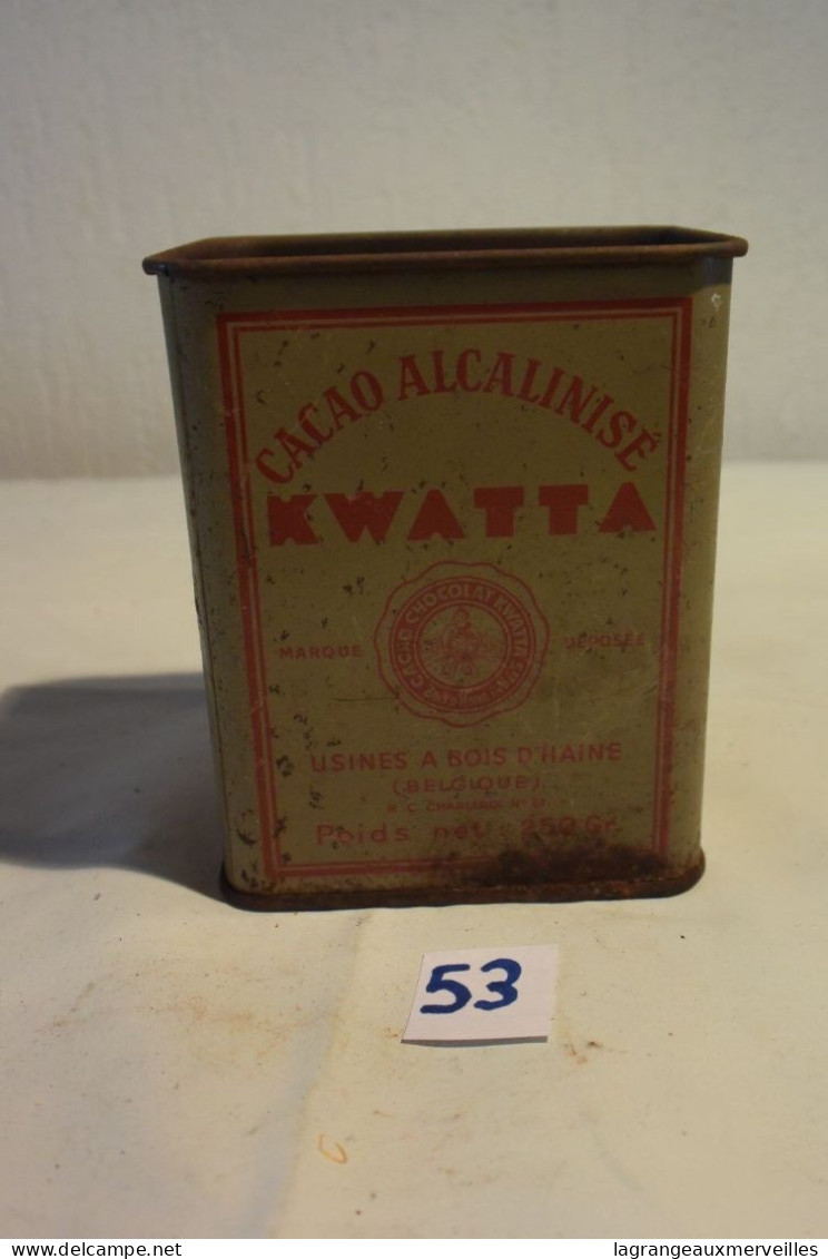 C53 Très Ancienne Boite En Métal Kwatta - Boîtes