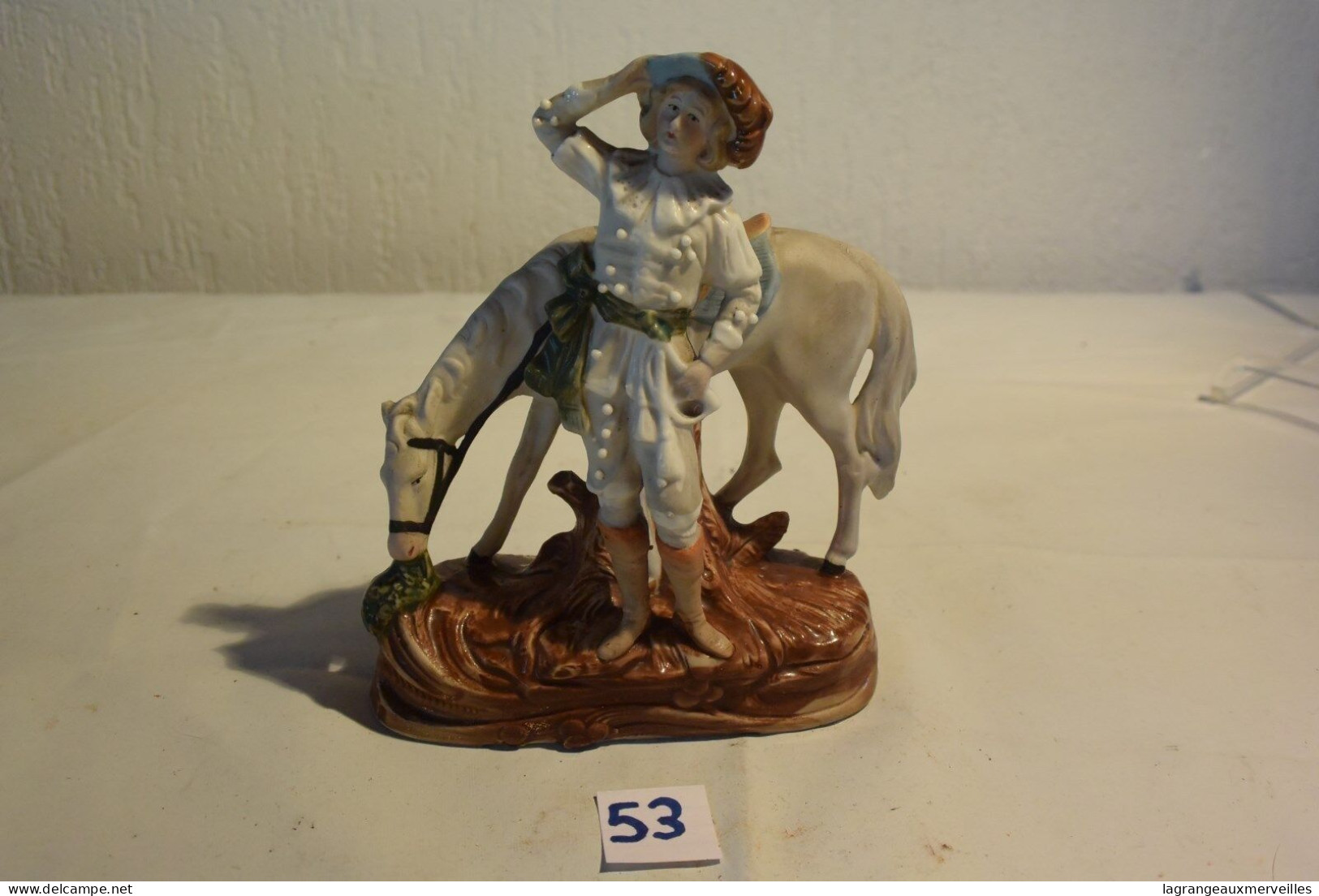 C53 Beau Biscuit Personnage Avec Son Cheval - People