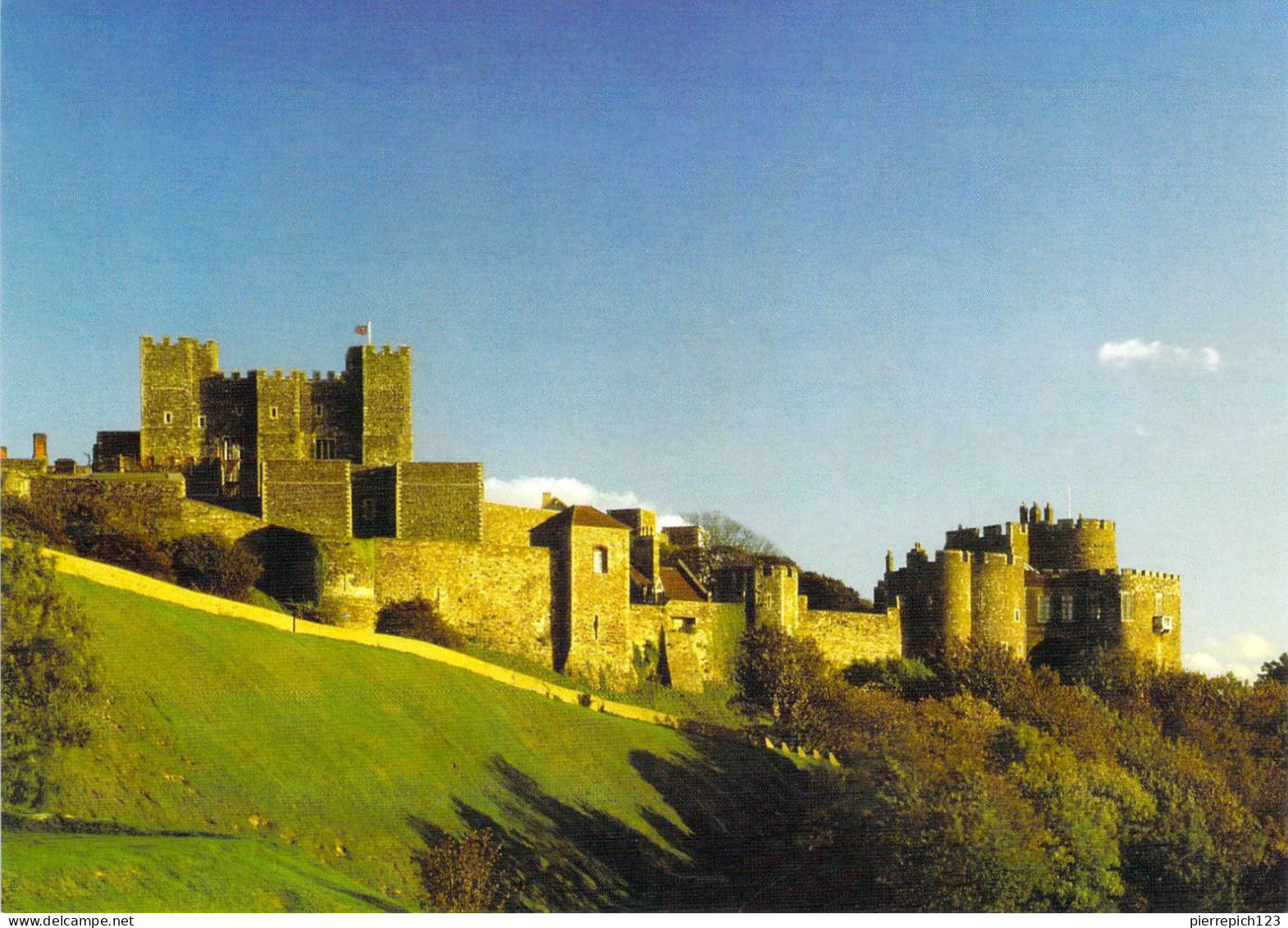 Douvres (Dover) - Vue Sur Le Château - Dover