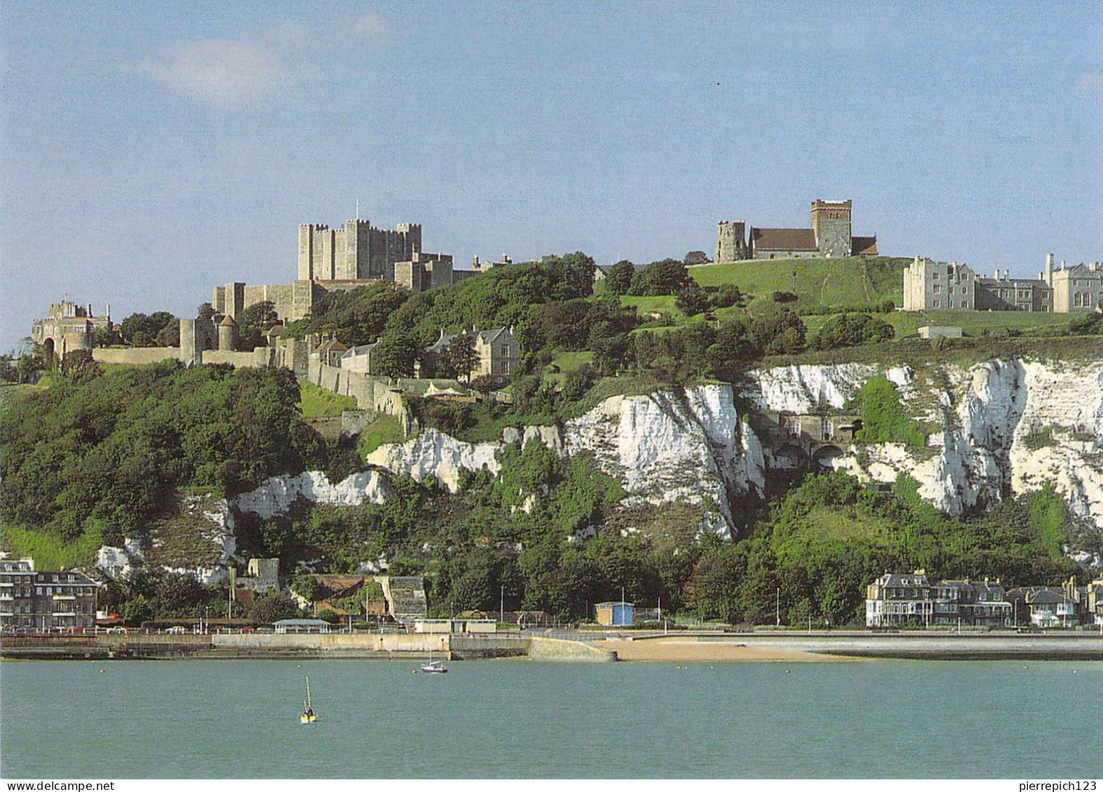 Douvres (Dover) - Vue Du Sud Avec Le Port Au Premier Plan - Dover