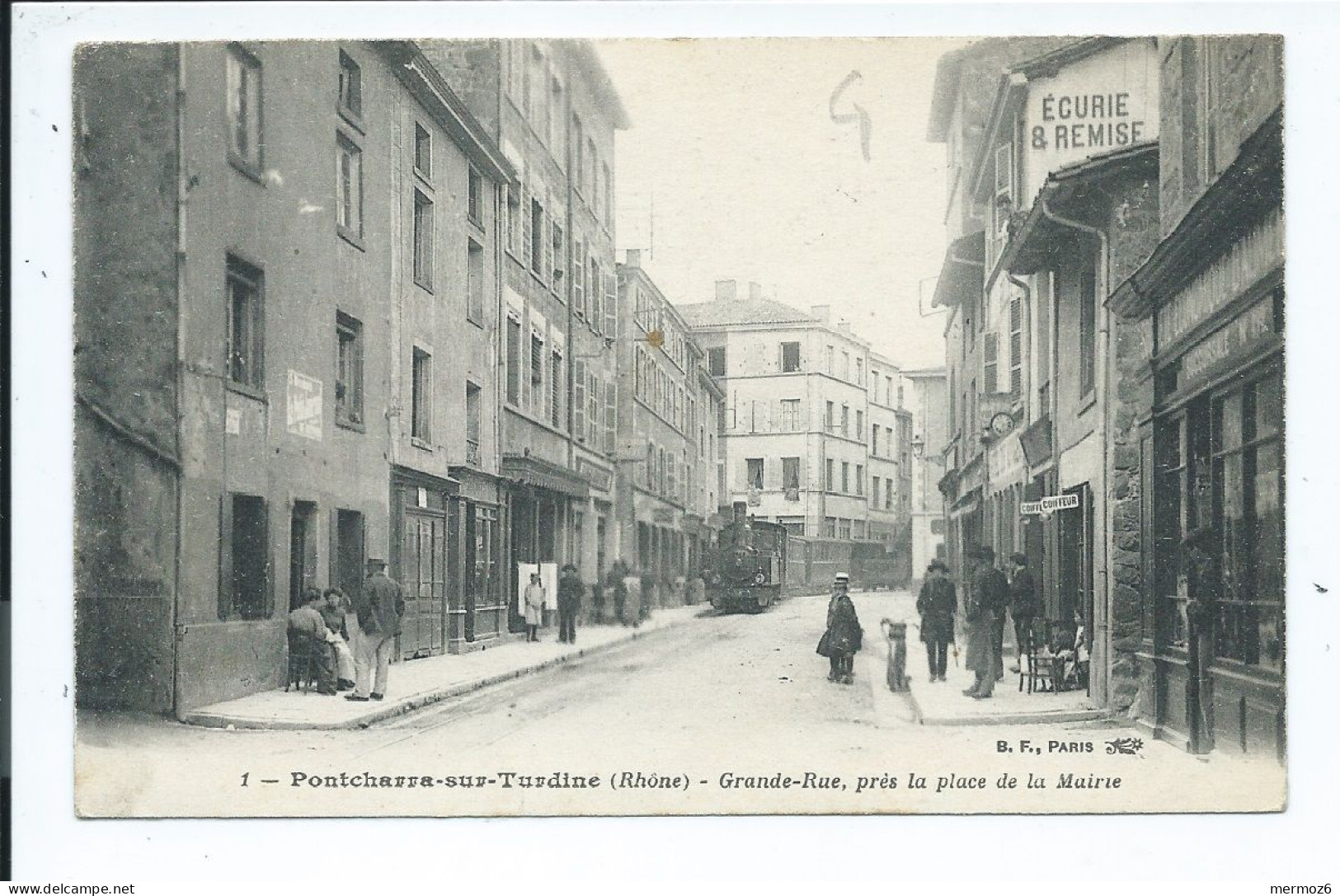 69 PONTCHARRA SUR TURDINE Grande Rue Prés De La Place De La Mairie Train Vapeur 1918 Animée, Dos Divisé, Circulée 1918 - Pontcharra-sur-Turdine