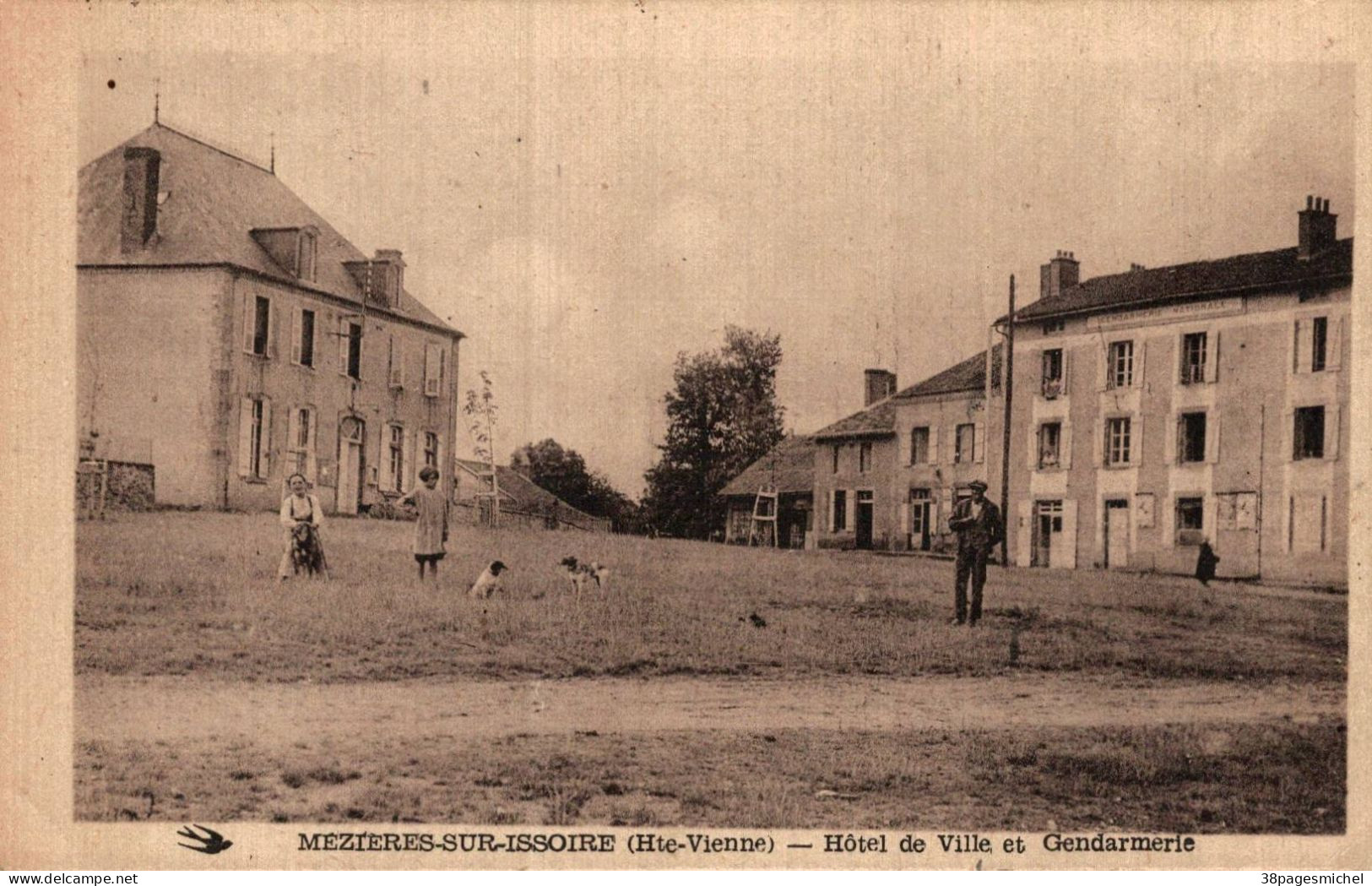 K1802 - MÉZIÉRES Sur ISSOIRE - D87 - Hôtel De Ville Et Gendarmerie - Meziere Sur Issoire