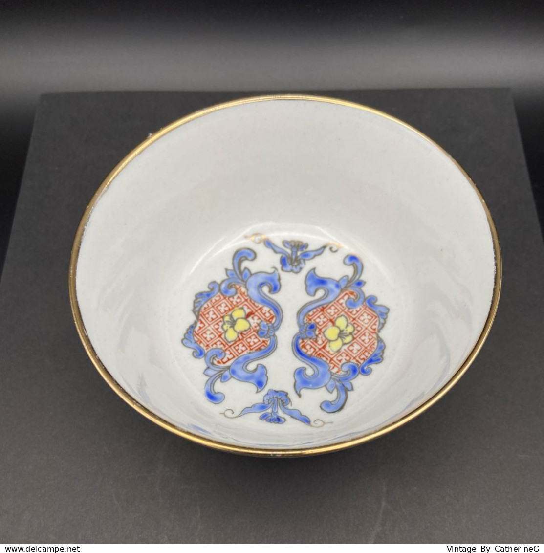 Bol IMARI  1965 Diam 11.5cm Porcelaine Japonaise Rouge Bleu Or  #240021 - Asian Art