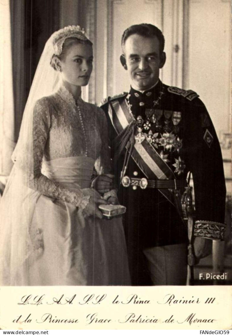 MONACO - 19 AVRIL 1956 MARIAGE PRINCE RAINIER III/ 36 - Case Reali