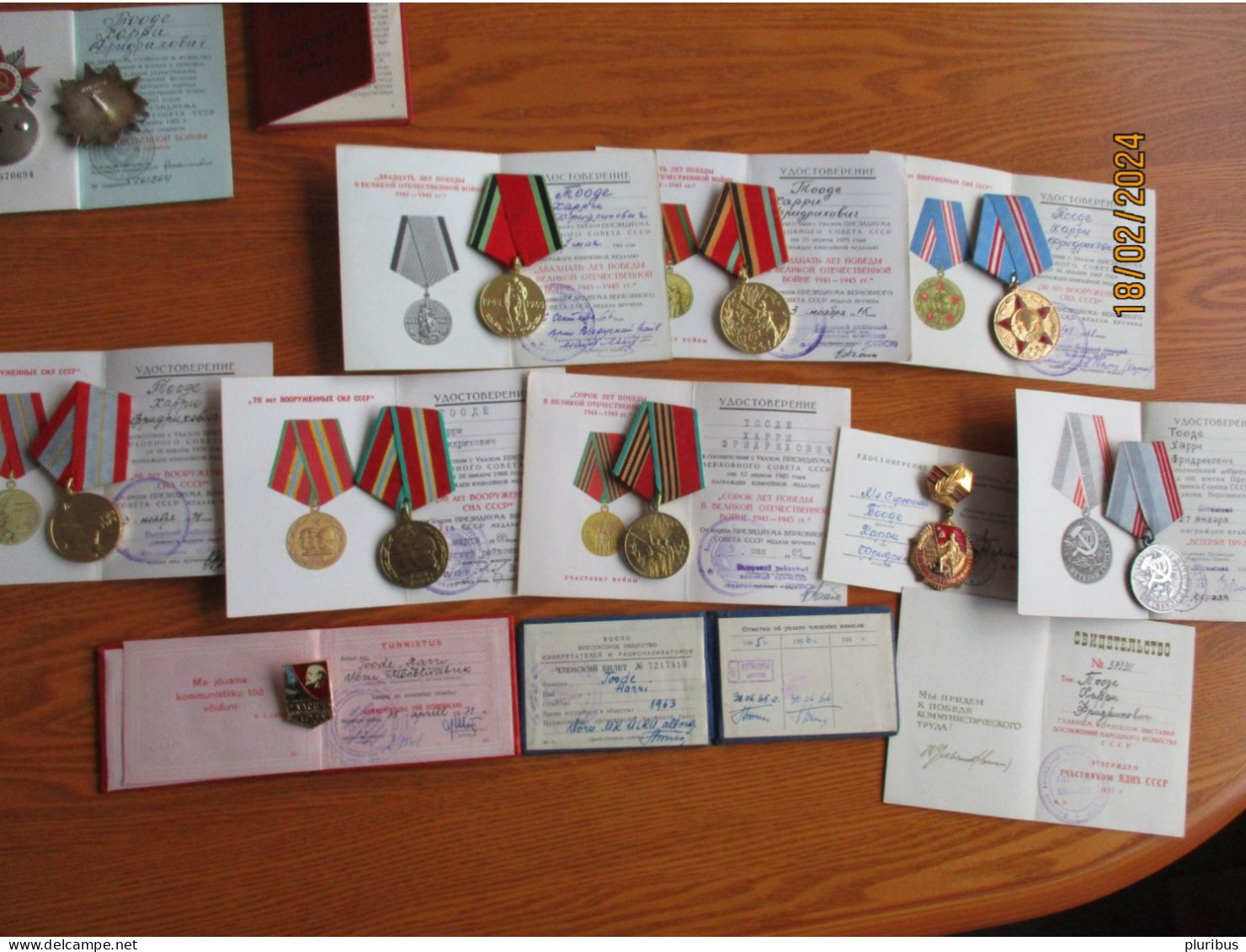 RUSSIA ESTONIA WW II SET OF SILVER ORDER AND SILVER MEDAL AND OTHER MEDALS TO ONE MAN FOR MILITARY MERITS , 19-4
