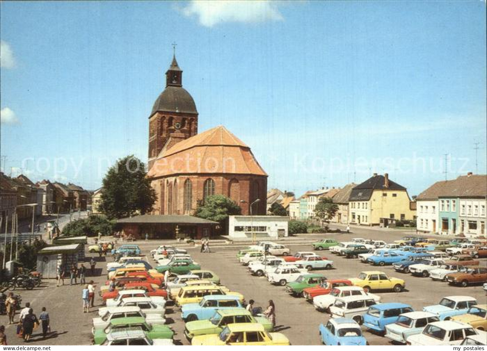 72577367 Ribnitz-Damgarten Ostseebad Karl Marx Platz Kirche Ribnitz-Damgarten - Ribnitz-Damgarten