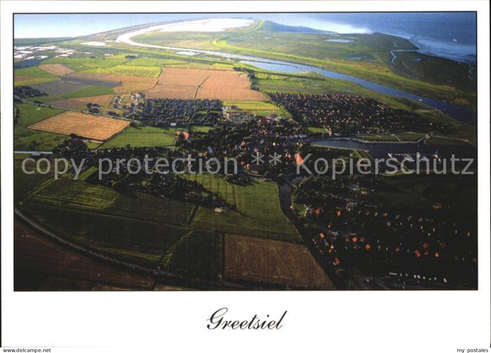 72573980 Greetsiel Fliegeraufnahme Greetsiel - Krummhoern