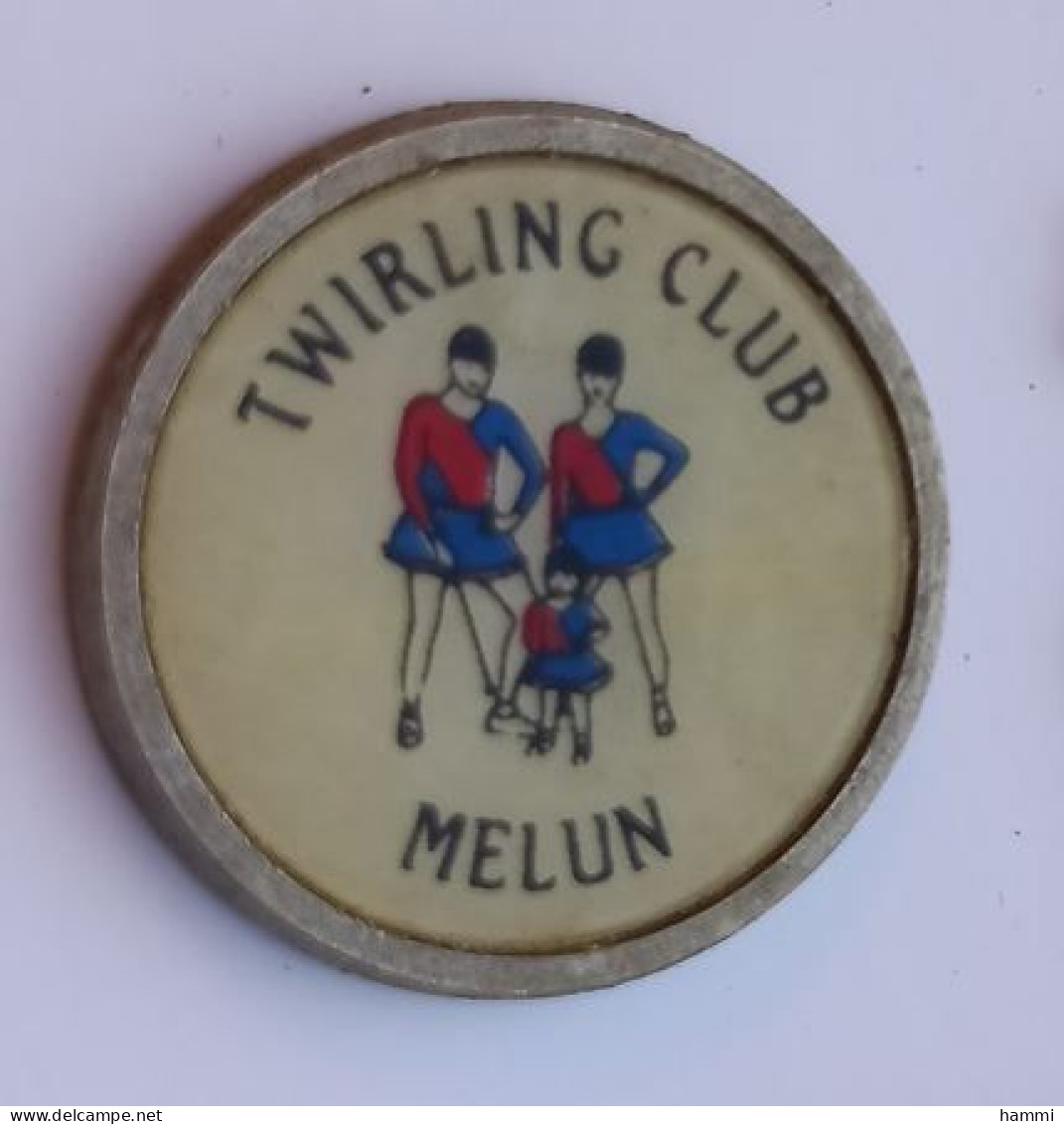 SP402 Pin's Twirling Bâton Majorette Majorettes Pin'up Twirling Club Melun Seine-et-Marne Achat Immédiat - Pin-Ups