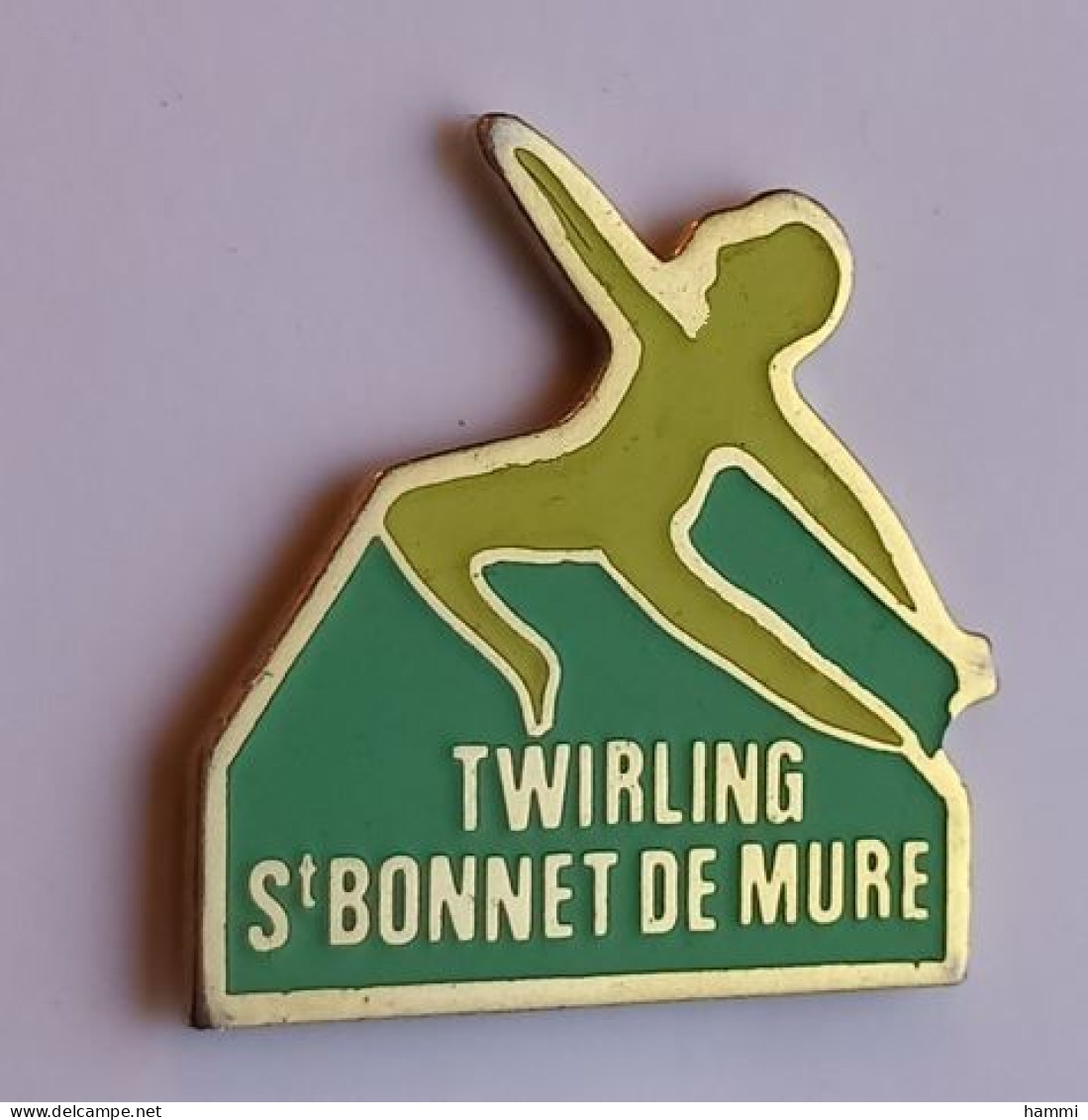 SP457 Pin's Twirling Majorette Majorettes Pin'up ST Saint Bonnet De Mure Rhône Achat Immédiat - Pin-ups