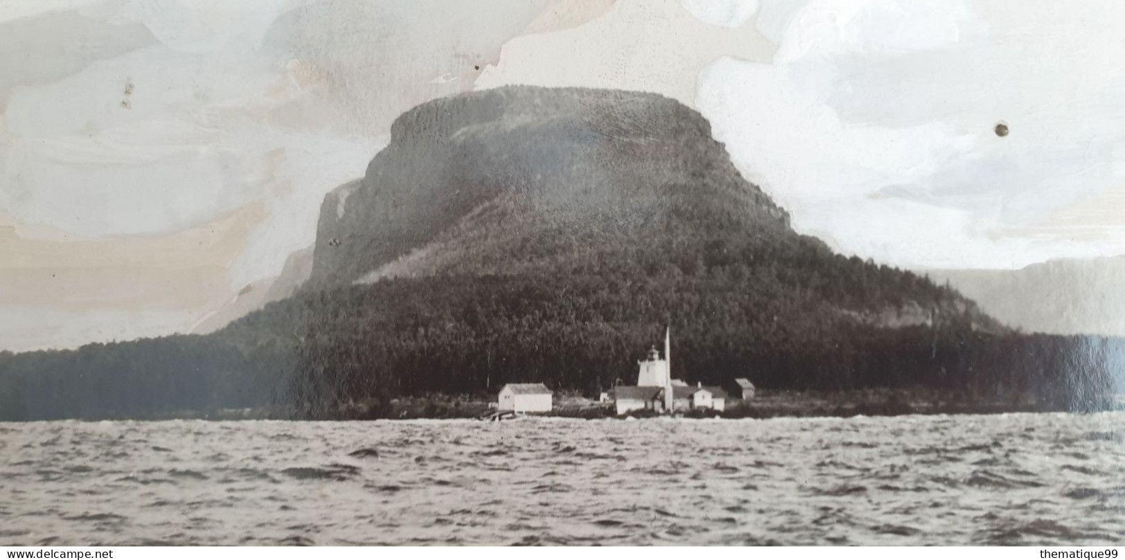 Epreuve D'un Entier Postal Du Canada (Unique) "sleeping Giant Rock" Thunder Cape Lake Superior, Ile Mer Eau - Islas