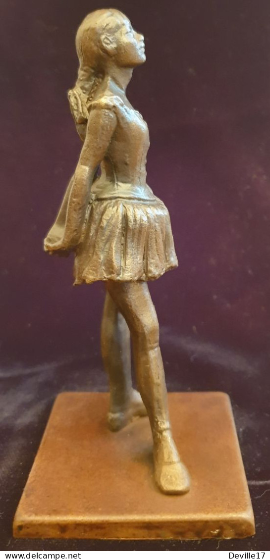 REPRODUCTION EN BRONZE D'UNE STATUETTE DE LA PETITE DANSEUSE DE QUATORZE ANS D'EDGAR DEGAS - Brons