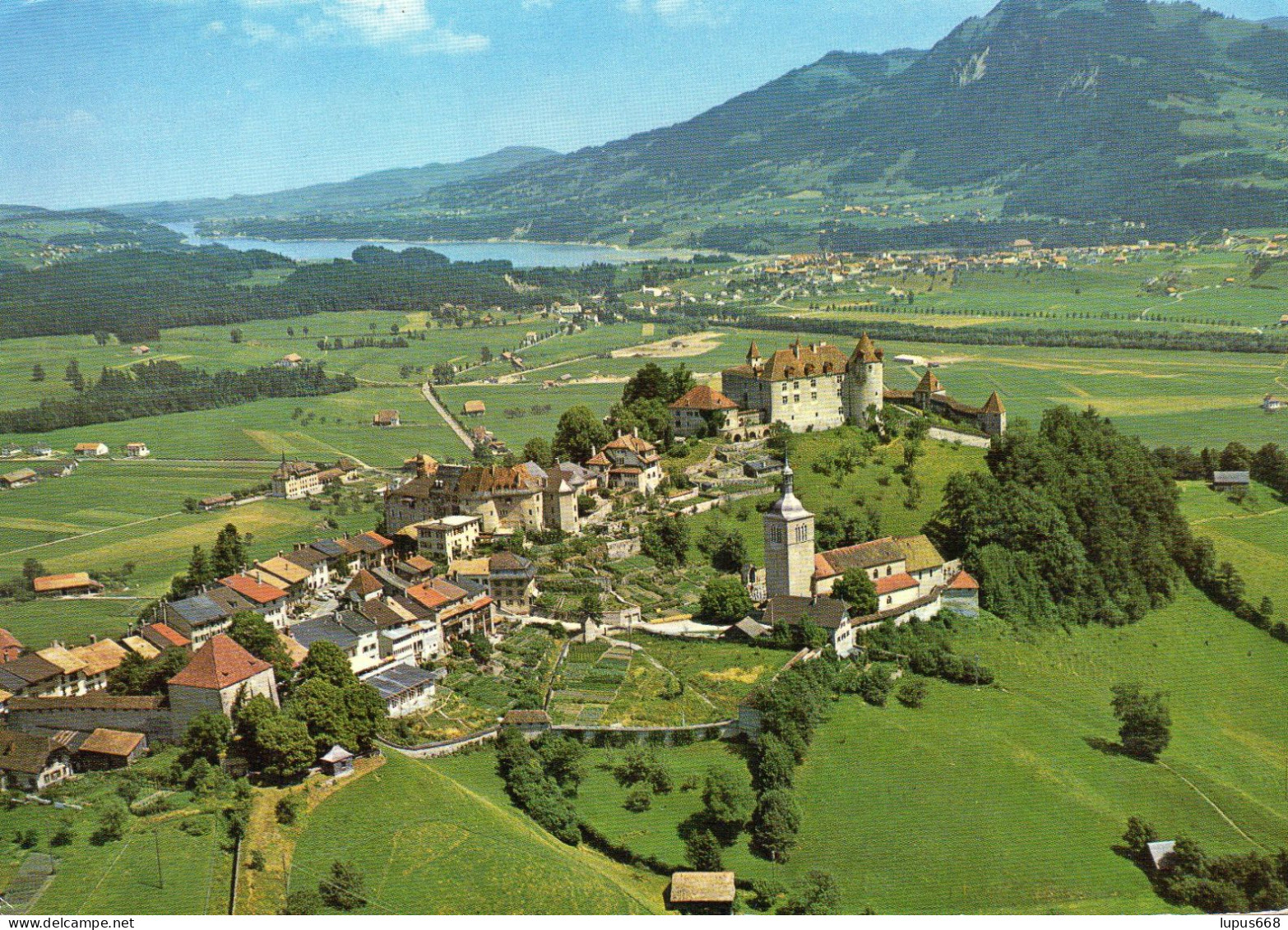 Schweiz- FR: Gruyeres, Gesamtansicht Mit Burg - Gruyères