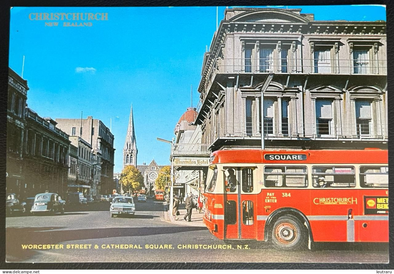 New Zealand Christchurch Worcester Animated Street & Cathedral Square Postcard Car People And Bus - Nouvelle-Zélande