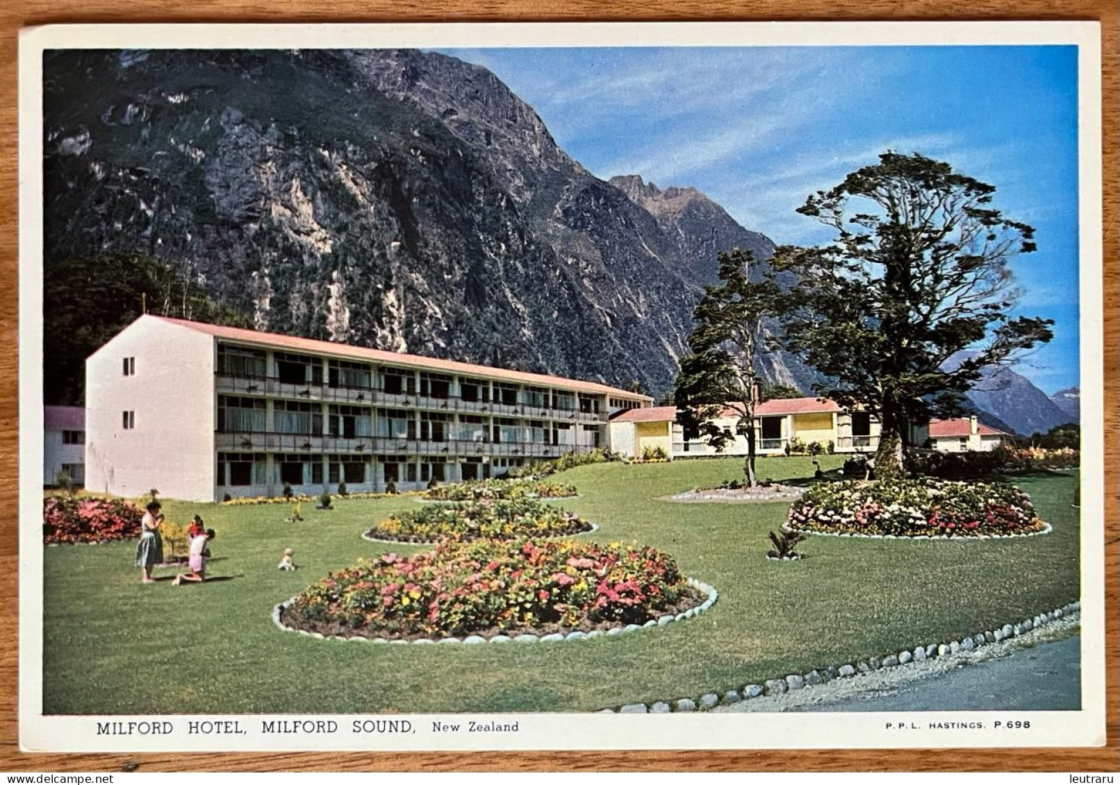 New Zealand Milford Sound Fjord Beautiful Photo Of Milford Hotel Postcard - Nouvelle-Zélande