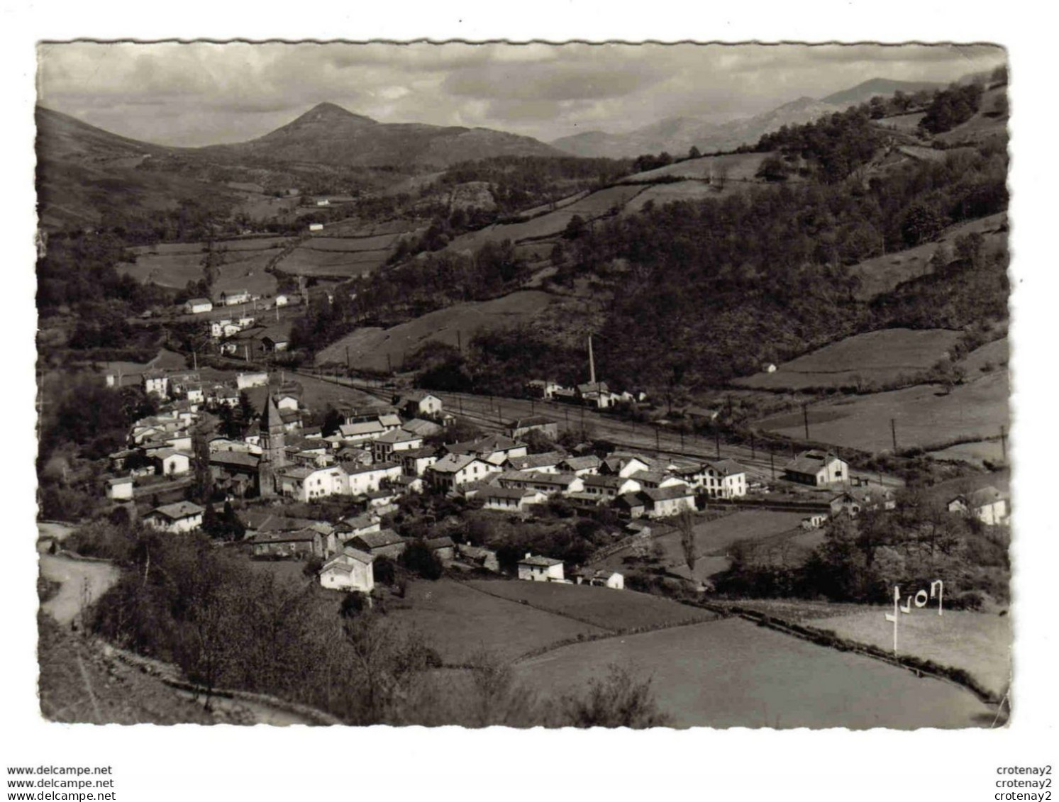 64 SAINT ETIENNE DE BAÏGORRY N°5174 Vue Générale Voie Ferrée Halle Marchandises Train VOIR DOS En 195? - Saint Etienne De Baigorry